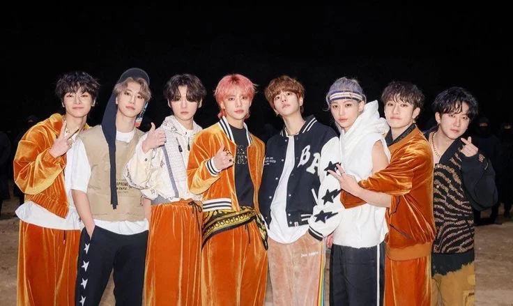 3. Stray Kids 3. Stray Kids 