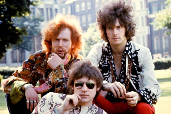 Лучшая песня группы Cream. Были взяты все три альбома (и одна песня из четвертого альбома "Goodbye").