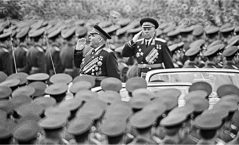 Объезд на Параде Победы 9 мая 1965 года Объезд на Параде Победы 9 мая 1965 года