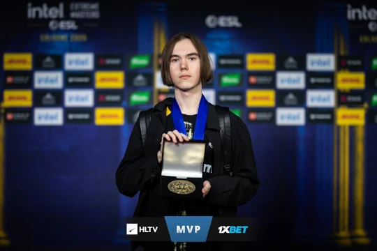 В расчет брался Rating 3.0 за 2025г, количество MVP и выигранных трофеев