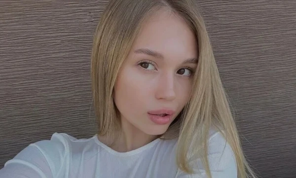 Это вторая часть турнира, целью которого является: взгляд на порноактрис с другого ракурса. Посмотрите на них не как на сексуальный объект, а как на обычных девушек, с которыми можно завести семью.