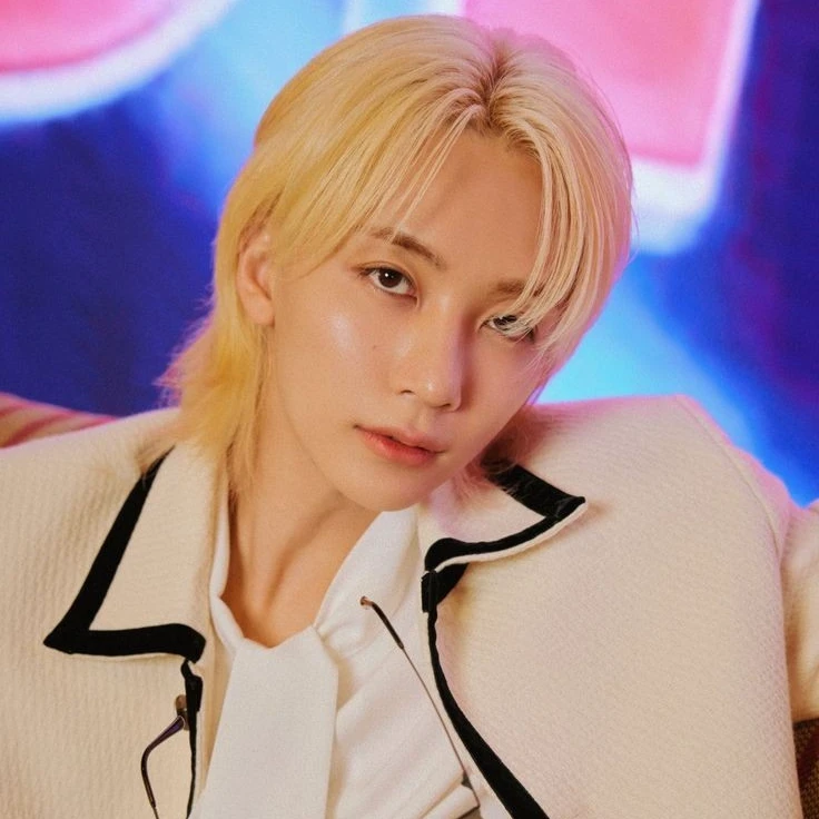 2024 (а как же его длинные волосы🥲) 2024 (а как же его длинные волосы🥲)