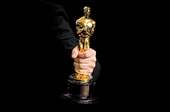 В преддверии приближающейся церемонии вручения наград премии «Оскар» 2022, предлагаю вам угадать номинацию, в которой какой - либо хорошо знакомый фильм успел получить заветную статуэтку
