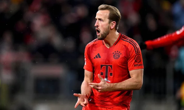 Choose the best striker (ST) of our time. 

Выбираем лучшего нападающего современности.