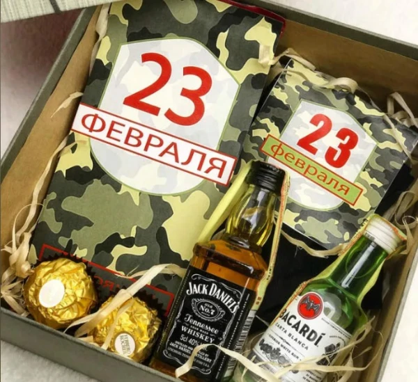 Что бы вы подарили ( или хотели бы, что бы вам подарили ) на день победы? 