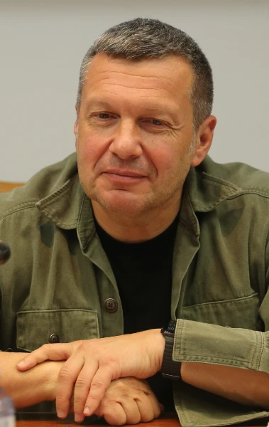 Гойда братья и сёстры!
Сегодня с вами, мы выберем ЛУЧШЕГО пропагандиста нашей с вами страны. Здесь будут представлены личности от телевизионных, до интернет блогеров. Да и просто личности, любящие сво