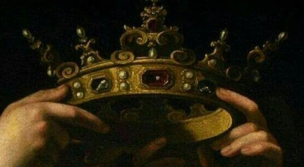 Ну куда без главного атрибута короля(королевы)!? Так что вперед выбирай, что будешь носить весь период своего правления 
