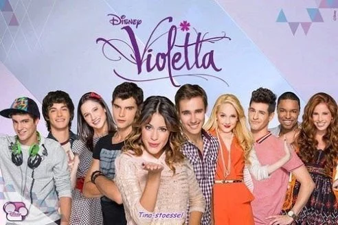Вы увидите звёзд Disnea Nicilodian и других певцов из самых разных сериалов😻. Вспомним актёров музыкантов и просто крутых исполнителей❤