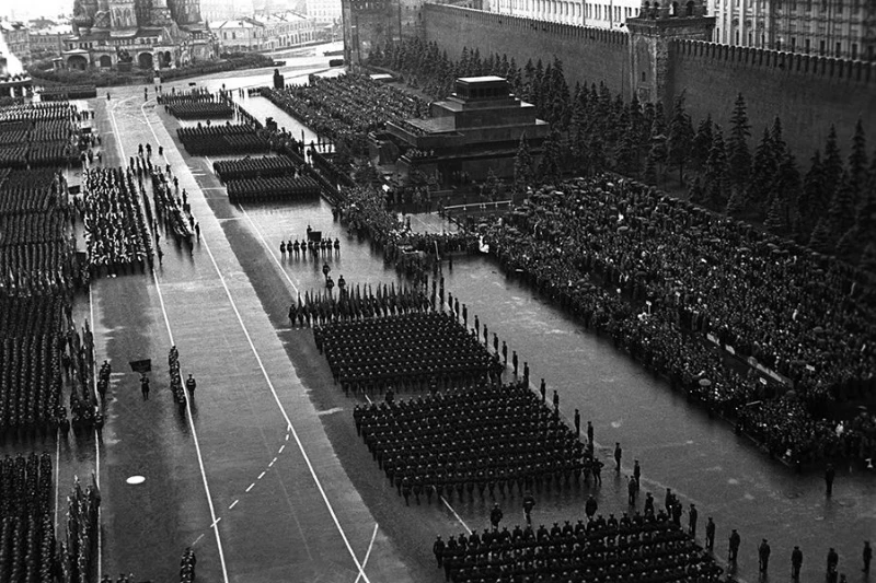 Парад Победы на Красной площади 24 июня 1945 года. Парад Победы на Красной площади 24 июня 1945 года.