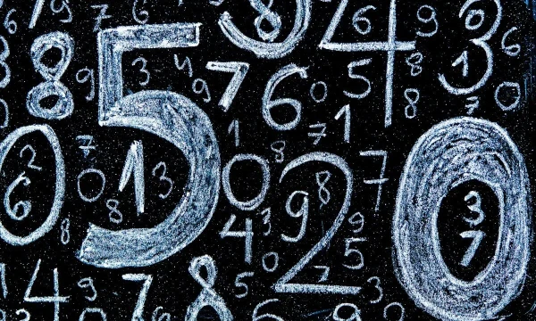 Будут даны числа от 1 до 300. Введи максимальное количество целых чисел и узнай свой результат! И также сравни его с другими результатами. 