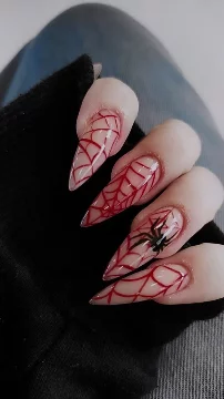 Выбери лучший маникюр из всех 💅🏻