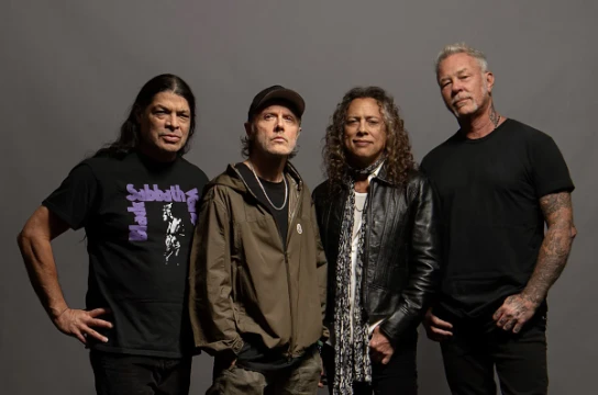 Вам предстоит назвать всех участников группы Metallica, как тех, что играют в ней в настоящее время, так и тех, что покинули её.