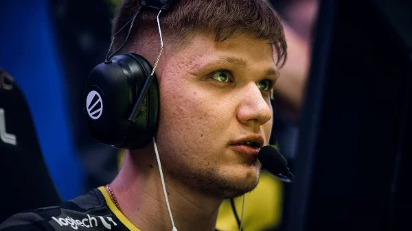 Выбери лучшего киберспортсмена по дисциплине Counter-Strike: Global Offensive за 2021 год.