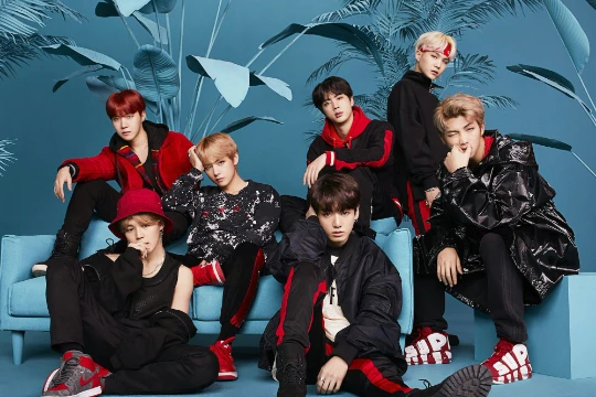 Узнаете ли вы участников BTS, если их лица будут замазаны?