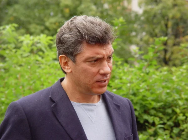 Многие из вас знают Ельцина, Путина и Медведева. Но кто все эти годы составлял им конкуренцию? Кого бы из 32 самых интересных кандидатов вы бы хотели видеть президентом?