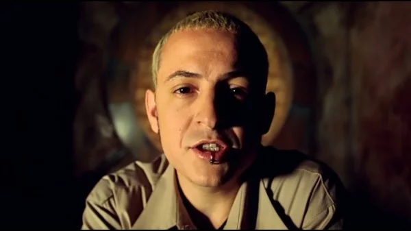 Легендарные рок-группы того времени: Linkin Park, Green Day, System Of A Down, Three Days Grace, Red Hot Chili Peppers, Metallica, Limp Bizkit, Rammstein, blink-182, Slipknot, Sum 41, Audioslave и т.д