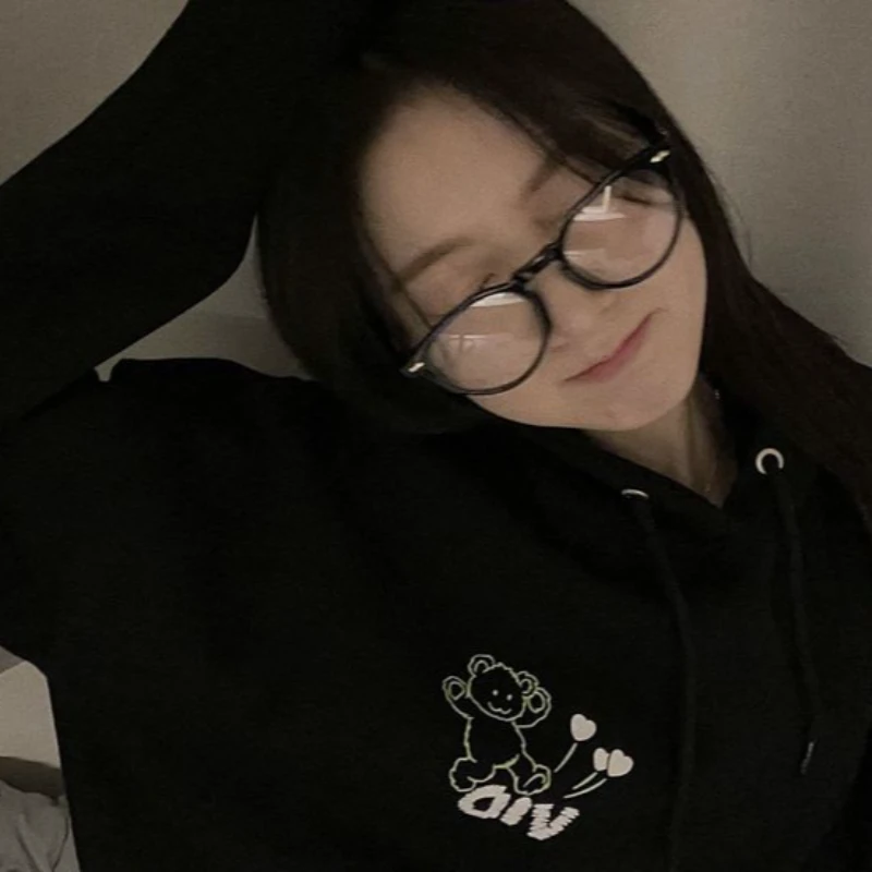 <3 <3