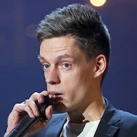 Здесь будут представление блогеры которые за Украину или мир в(на) Украине