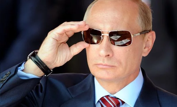 Выбери самого крутого Путина!