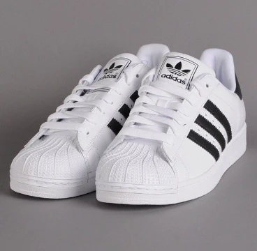 Adidas — немецкая транснациональная компания по производству спортивной одежды, обуви и аксессуаров. Штаб-квартира — Херцогенаурах (Бавария, Германия). 