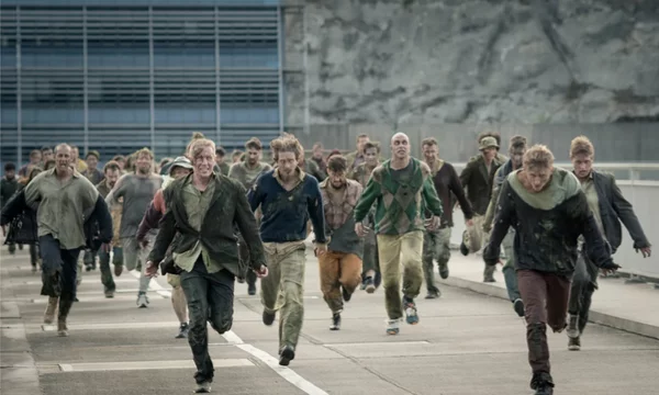 Собрал лучшие фильмы сериалы про зомби!
Также тут присутствуют фильмы,скорее про мутантов,например - Я Легенда,но думаю это не так важно,т.к. про зомби фильмов не так много 