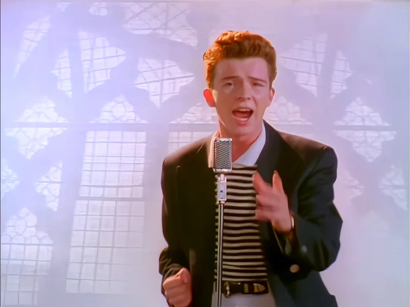 Это моя подложка профиля это Рик Эстли. А именно, Never gonna give you up. Если, честно это мой любимый певец. Это моя подложка профиля это Рик Эстли. А именно, Never gonna give you up. Если, честно это мой любимый певец.