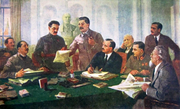 Лидер революция Роберт Коден скончался в 1934 год. Коден оставил после себя новое социалистическое государство, не назначив приемника. Сможете ли вы в роли Джозефа Далес сохранить наследие революции ?