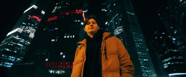 Валерий Алексеевич Зайцев, более известный как Dvrst, — российский музыкант, автор ставшего широко известным трека «Close Eyes» и один из популяризаторов жанра дрифт-фонк в России.