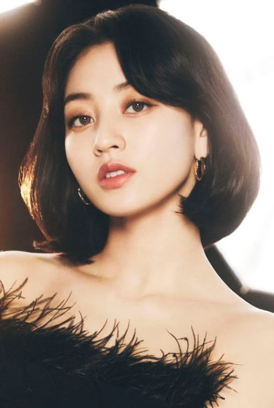  Джихё (Twice) Джихё (Twice)
