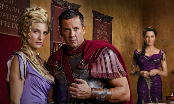 ⚔ Выбираем лучший сериал в жанре пеплум! Древний мир оживает — реши, кто достоин лавров победы! 🏛
