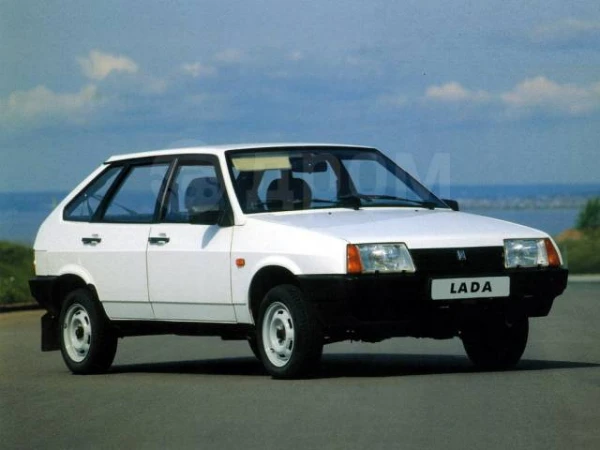 Привет! Всем нравятся BMW, Mercedes-Benz, Volvo, Volkswagen, Ford и др., но не забываем о наших слонярах Lada или же АвтоВАЗ, выбери лучший автомобиль фирмы АвтоВАЗа или же Лады.