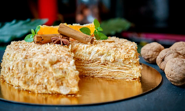 Выбираем самый вкусный торт на ваш выбор. Будет много классических тортов и пирожных из разных стран. Если среди представленных не будет вашего любимого - напишите его название в комментарии.