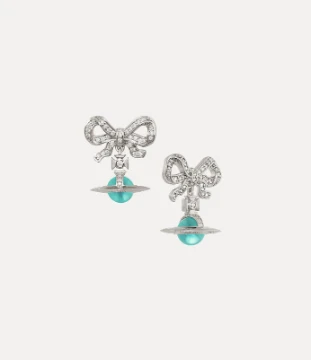 Vivienne Westwood — британский модный дом, известный коллекциями одежды и аксессуаров. Бренд создан дизайнером Вивьен Вествуд. 
