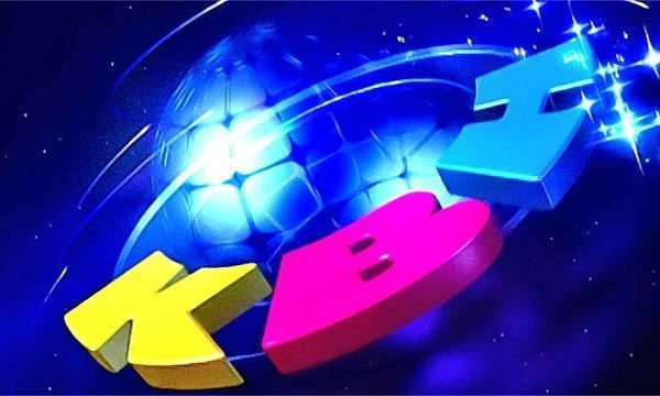 За время существования КВН накопилось много номеров, которые все до сих пор вспоминают с улыбкой. Предлагаю выбрать из 32 вариантов самый смешной и легендарный номер КВНа