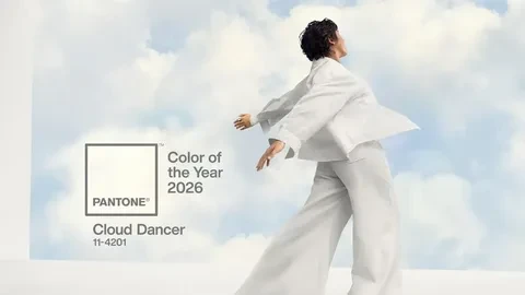Pantone — американская компания, разработавшая систему стандартизации цветов Pantone Matching System (PMS). Предлагаю выбрать лучший цвет разных годов по её версии.  Пантон выбирают цвета с 2000 года.