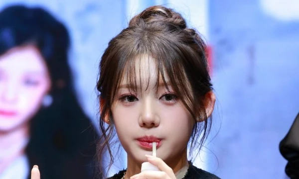 Вайбом какого из 5 k POP поколений от тебя веет + фотографии babymonster 
(наконец то я сама придумала идею теста)
ТУТ МОИ ЛИЧНЫЕ АССОЦИАЦИИ 