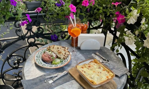 самый красивый вид, с самой вкусной едой