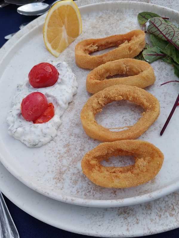 6. Кольца кальмара во фритюреА вот это действительно вкусная вещь. Очень понравилось. В отеле подавали всего лишь 1 раз. Хотя мы там были 12 дней 6. Кольца кальмара во фритюреА вот это действительно вкусная вещь. Очень понравилось. В отеле подавали всего лишь 1 раз. Хотя мы там были 12 дней
