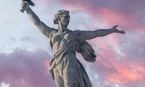 Выбери самый лучший и красивый памятник из разных городов Российской Федерации. Удачи в прохождении теста.