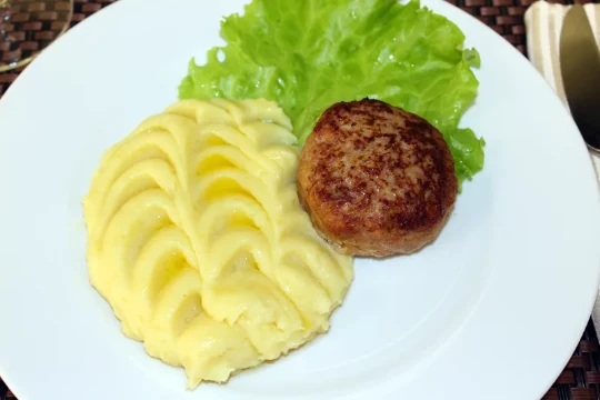 Здесь многое, что ел и пил.
