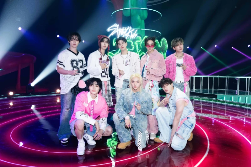🎂Сегодня свою восьмую годовщину с дебюта отмечают Stray kids! 🎂Сегодня свою восьмую годовщину с дебюта отмечают Stray kids!