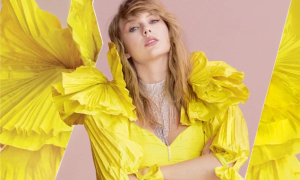 Elle is a fashion magazine, based in France. Taylor Swift has been featured in five issues of the magazine.