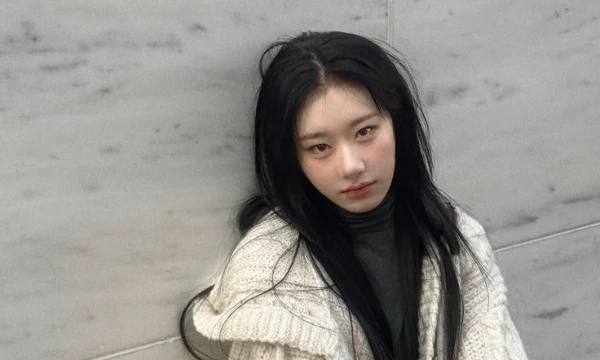 На обложке Черён из itzy. Информация про группы взята с kpop.fandom.com