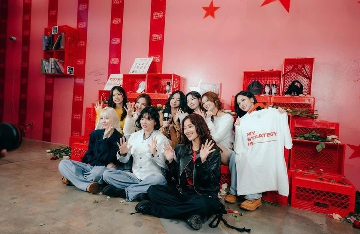 Оцениваю новый альбом TWICE 'Strategy'. Оцениваю новый альбом TWICE 'Strategy'.