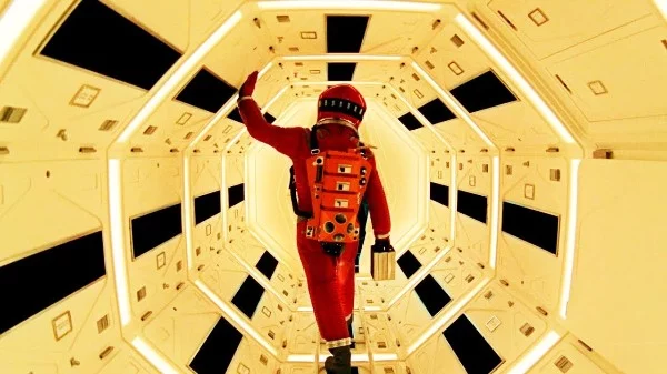 Визуальное пиршество оценить непросто. Интернет пестрит очень разными по содержанию топами. Постарался собрать работы, которые в подобных топах упоминались. Сам согласен с большинством, но не со всеми