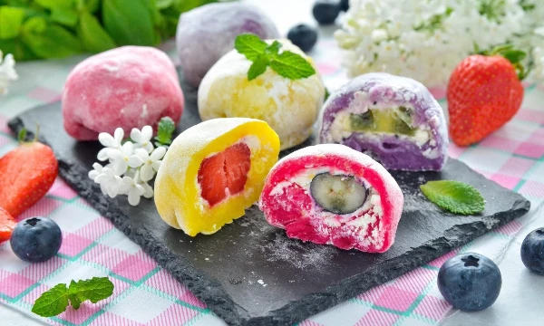 мочи или моти (называйте как хотите). 
Выбираем любимый вкус японского десерта   
                  