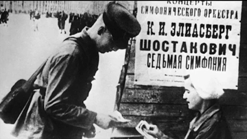 Как Шостакович создавал "Ленинградскую" симфонию Как Шостакович создавал "Ленинградскую" симфонию